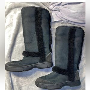 UGG Women’s SUNBURST TALL BLACK WATER-RESISTANT SUEDE FUR BOOTS SIZE 8